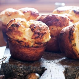 Nutmeg and Black Pepper Popovers