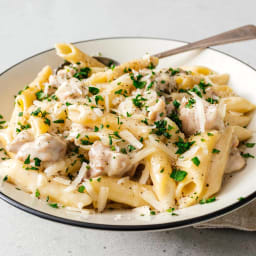 One Pot Creamy Chicken Alfredo · i am a food blog