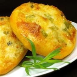 Onion & Garlic Biscuit Flat Bread