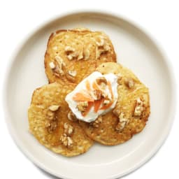 Paleo Carrot Cake Pancakes