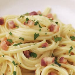 Pasta Carbonara with Pancetta and Cream