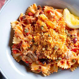 Pasta with Tuna and Crispy Bread Crumbs