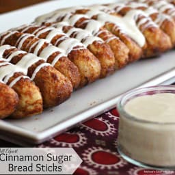 Pull Apart Cinnamon-Sugar Bread Sticks With Cream Cheese Dip