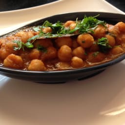 punjabi-chole-recipe-chana-masala-1687979.jpg