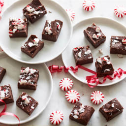 Quick and Easy Peppermint Fudge