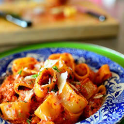 Quick and Easy Roasted Red Pepper Pasta