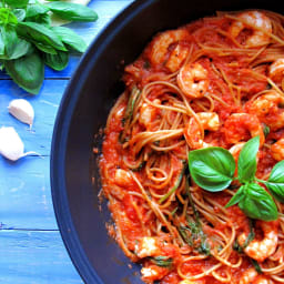 Tomato & Fresh Basil King Prawn Spaghetti