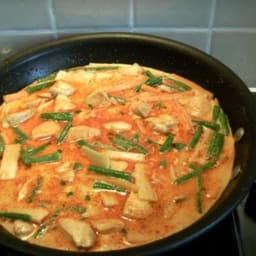 Red Chicken Curry Gaeng Phed Gai