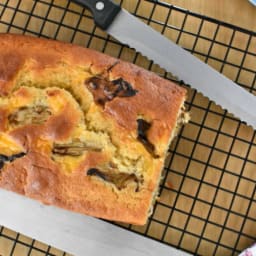 Rhubarb and Custard Loaf Cake