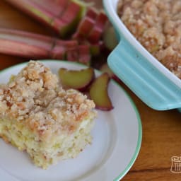 Rhubarb Crumb Cake (Streuselkuchen)