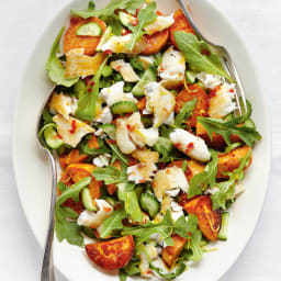 Salade de poisson et de patate douce au basilic