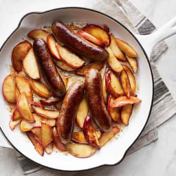 Sautéed Sausages with Apples