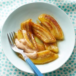 Sauteed Bananas with Tangy Sweet Cream
