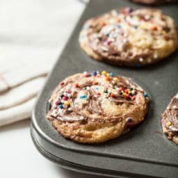 Self-Frosting Nutella Cupcakes