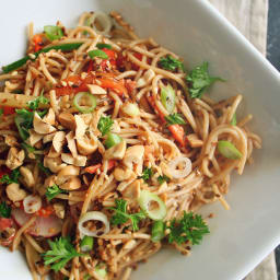 Sesame Ginger Soba Noodle Salad