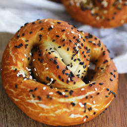 Sesame soft pretzels