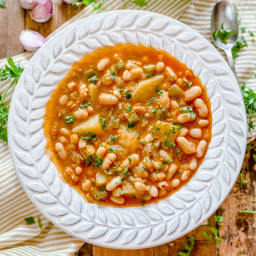 Sevilla´s Best-Kept White Bean Stew