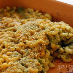 Skinny Baked Broccoli Macaroni and Cheese