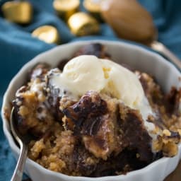 Slow Cooker Caramel Peanut Butter Hot Fudge Cake