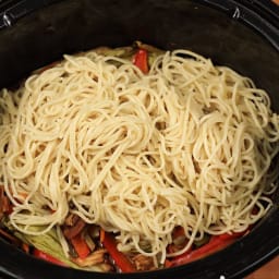 Slow Cooker Chicken lo mein