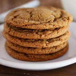 Soft and Chewy Ginger Molasses Cookies