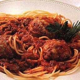 Spaghetti with Turkey-Pesto Meatballs
