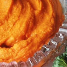 Spiced Sweet Roasted Red Pepper Hummus Recipe