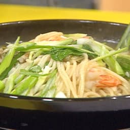 Spicy Shrimp and Bok Choy Noodle Bowl