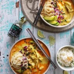 SPICY THAI RED CURRY CHICKEN WITH KAFFIR LIME LEAVES