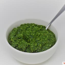 Spinach and Walnut Pesto