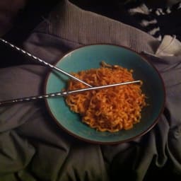 sriracha-noodles.jpg