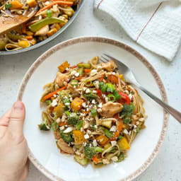 stir-fry-cu-pui-i-legume-9ec689-9f956ae828d3c9ee3fb7cc65.jpg