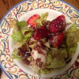 Strawberry Balsamic Vinaigrette Salad