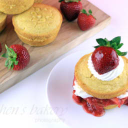 strawberry-corn-cakes-1972306.jpg