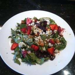 Strawberry Macadamia Nut Salad