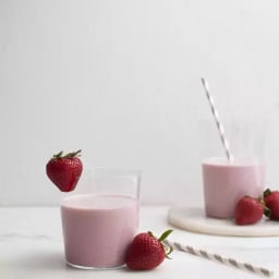 Strawberry Cashew Milk