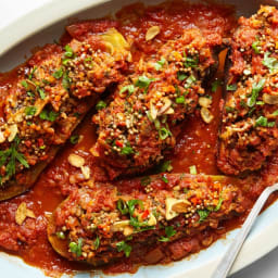 Stuffed Eggplants and Zucchini in a Rich Tomato Sauce (Baatingan w Kusaa Bi