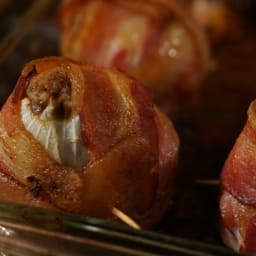 Stuffed Onion Bombs