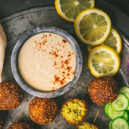 Tahini Sauce With Lemon and Garlic