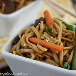 teriyaki-beef-noodle-bowl-1900167.jpg