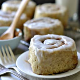 The BEST Gluten-Free Vegan Cinnamon Roll