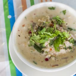 Tom Ka Gai (Thai Chicken Coconut Soup)