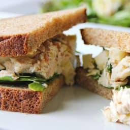 Tuna and Hummus Sandwich