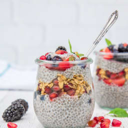 Vanilla chia pudding