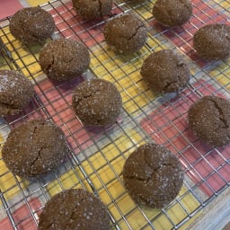 Vegan Molasses Cookies 