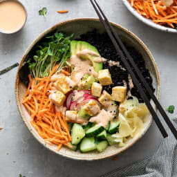 Vegan Sushi Bowl + Dynamite Sauce