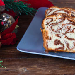 Walnut Bread (Cozonac cu Nuca)