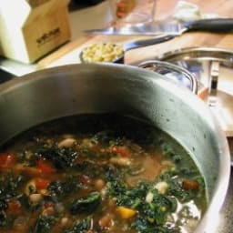 White Bean Spinach Pasta Soup