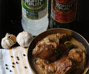 Adobong-Manok-Sa-Gata-(Chicken-Adobo-in-Coconut-Milk)