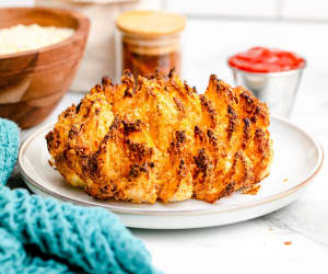 Air-Fryer-Bloomin-Onion